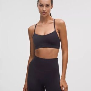 LULULEMON Flow Y Bra Nulu
Light Support | Color: Black | Size 4